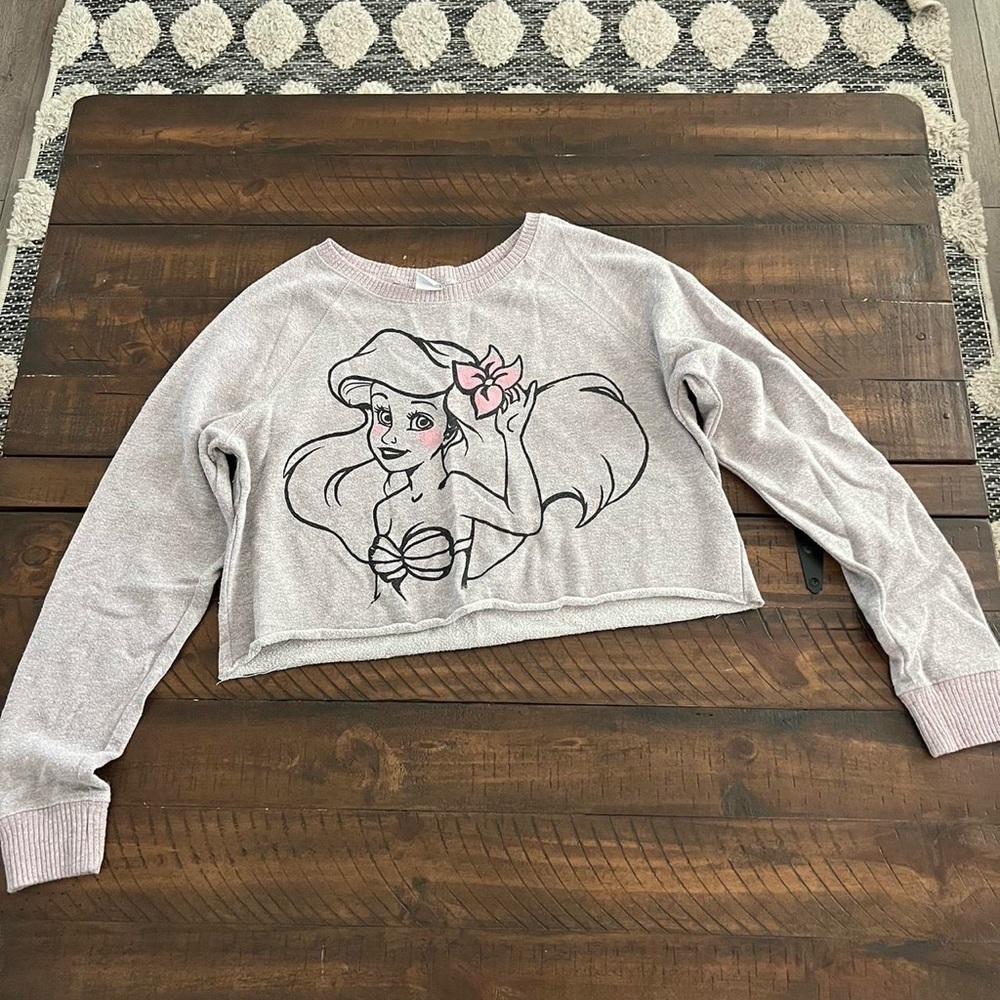 Disney Little Mermaid Crop Long Sleeve Size Large
